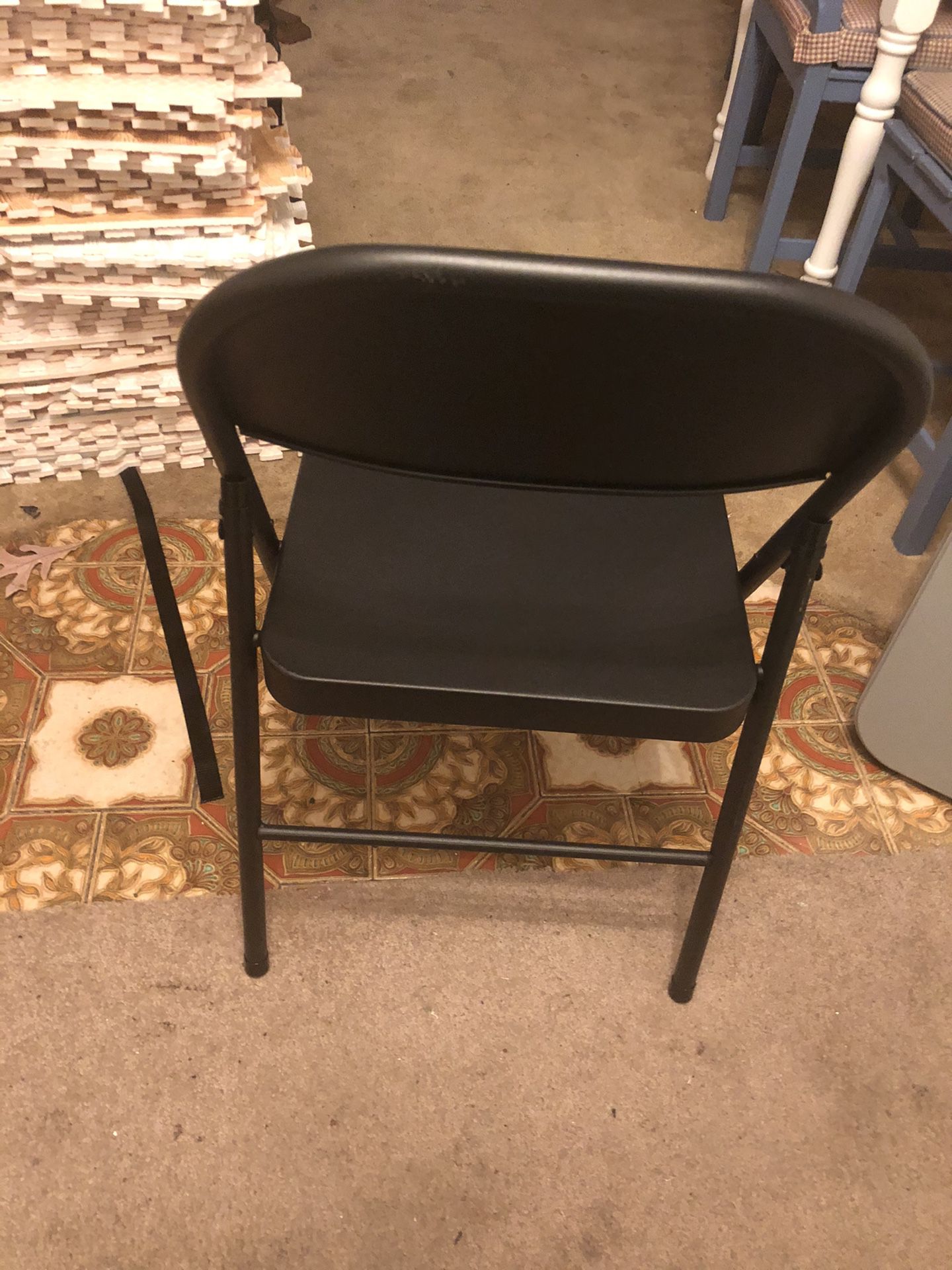 Black folding chairs (new)