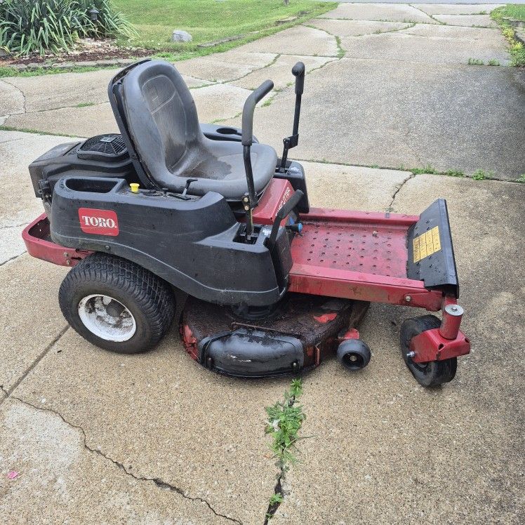 Lawn mower Toro (Read Description)