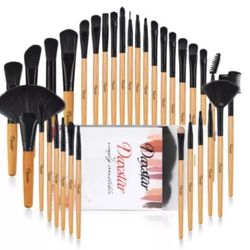 32 PIECE MAKEUP AND EYE SHADOW COSMETIC BRUSH SET