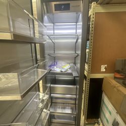 18” Panel Ready Column Freezer 