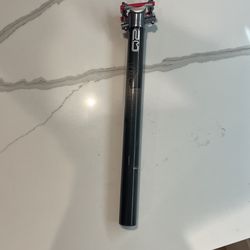 Q2 Elite Carbon Seatpost 31.6mm