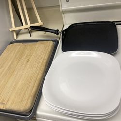 Non-stick kitchen set/pans/essentials 