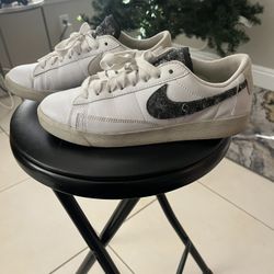 Women’s Nike Shoes 