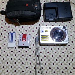 Digital Camera 