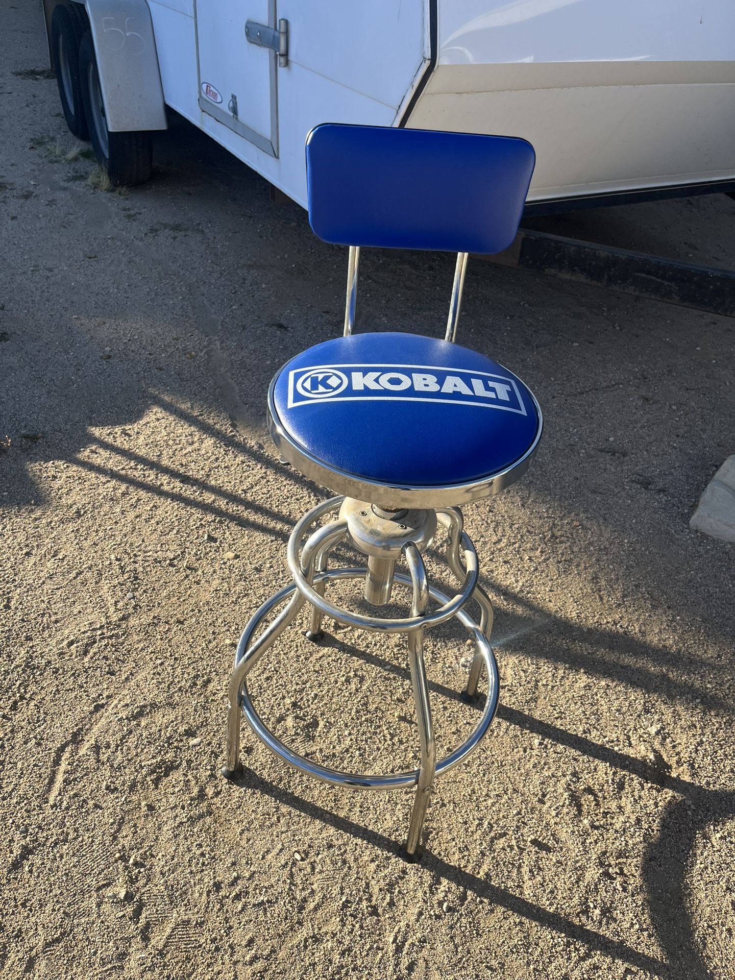 Kobal Adjustable Hydraulic Seat