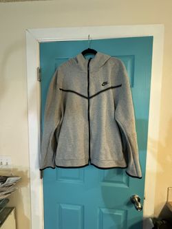 Nike Tech 2XL
