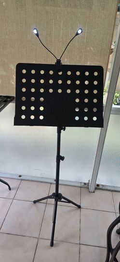 Music stand