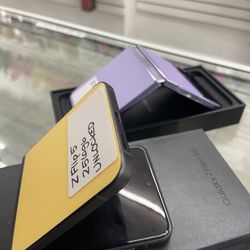 Z Flip 3, 4, 5 Unlocked. Cash Or $10 Down W Approval 