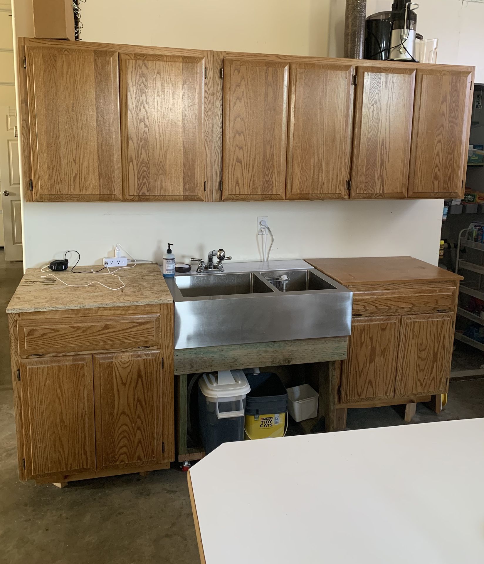 Kitchen Cabinets/ Solid, Strong Sturdy