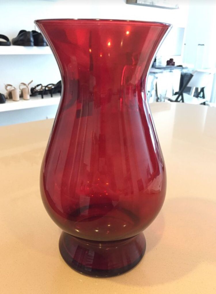 Red Holiday Flower Vase