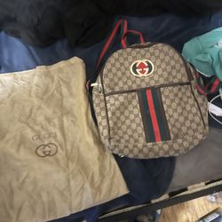 GUCCI BAG LOOK AT DESCRIPTION!!!