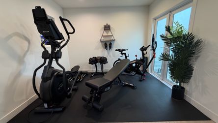 Gym Floor, flooring heavy duty 125” x 97”