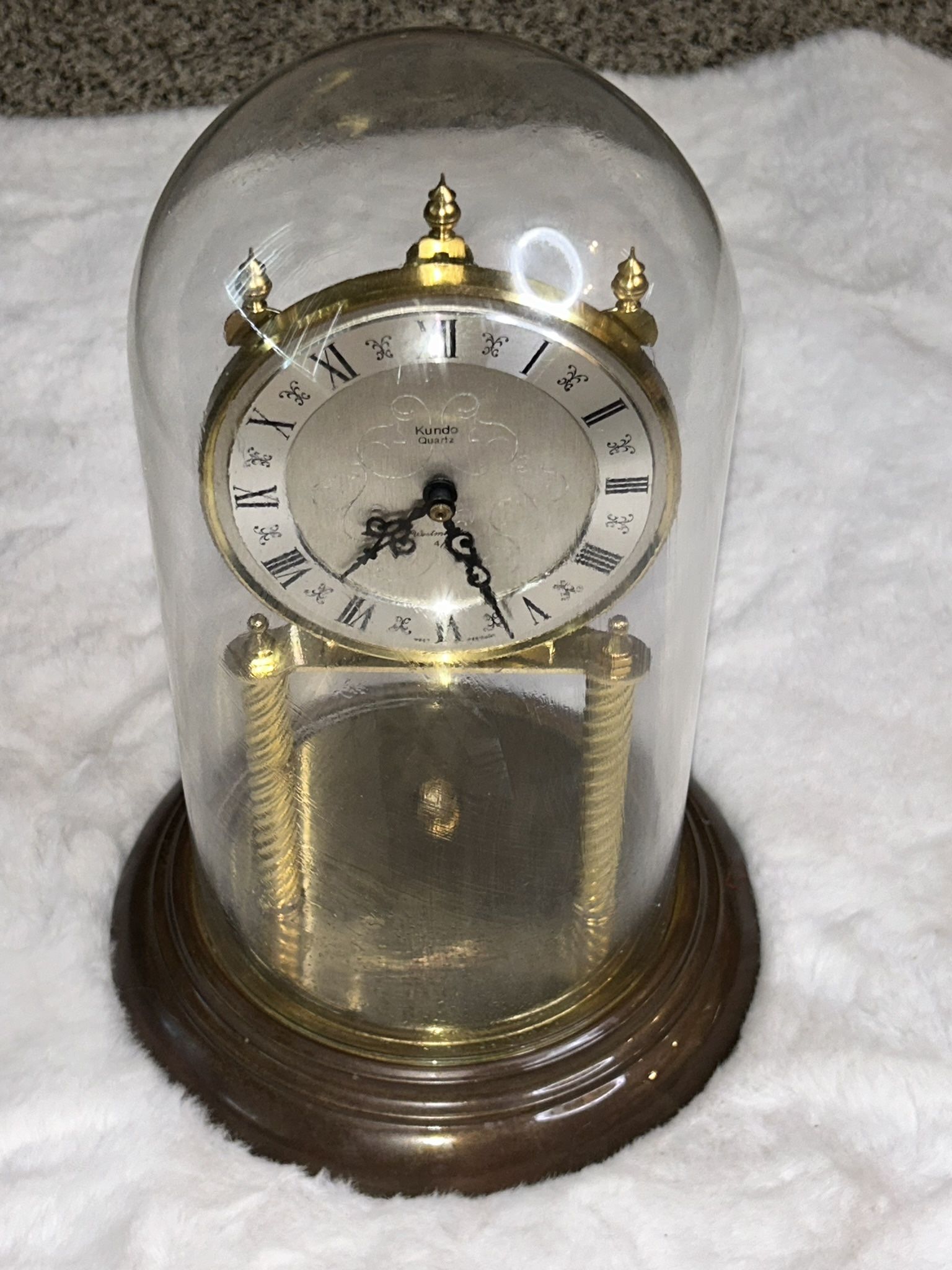 Vintage Kundo Quartz Westminster Chime Anniversary Clock . 11" tall. Glass dome.