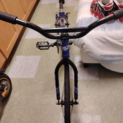 STRAATS RACING BMX