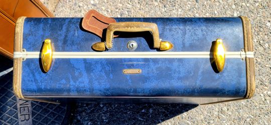 Samsonite Antique luggage.
