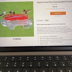 Hummingbird jewelbox feeder