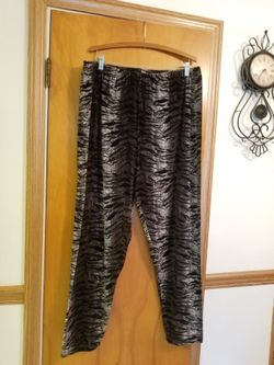 New Never Worn Black and Silvery Gray Velvet Feel Pants Size 3X