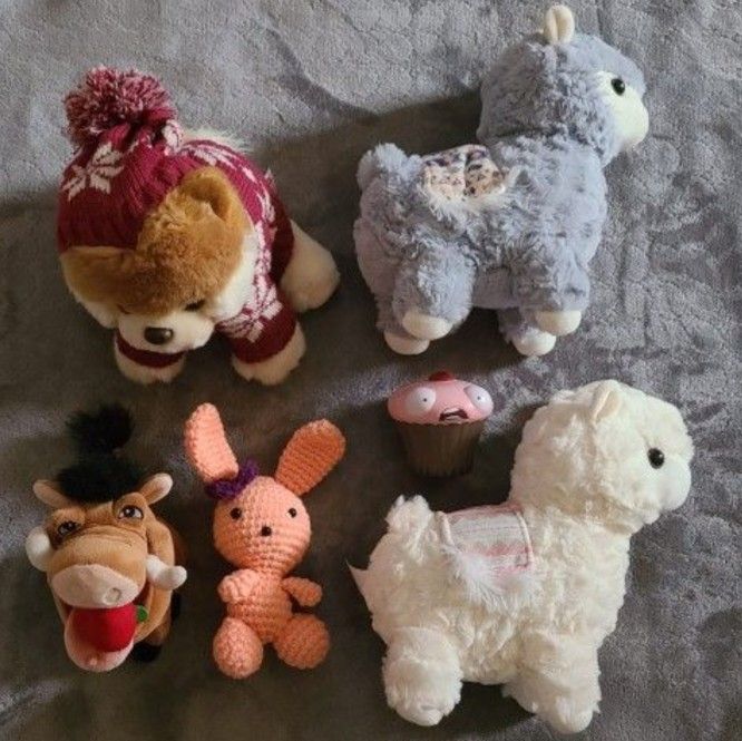 Stuffed Animals 10 Each