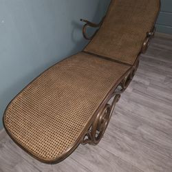 Lounge chair