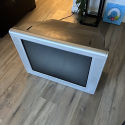 27” 2006 Phillips Retro Gaming tv