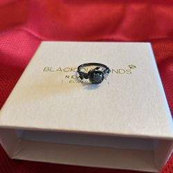 BLACK DIAMONDS NEW YORK RING