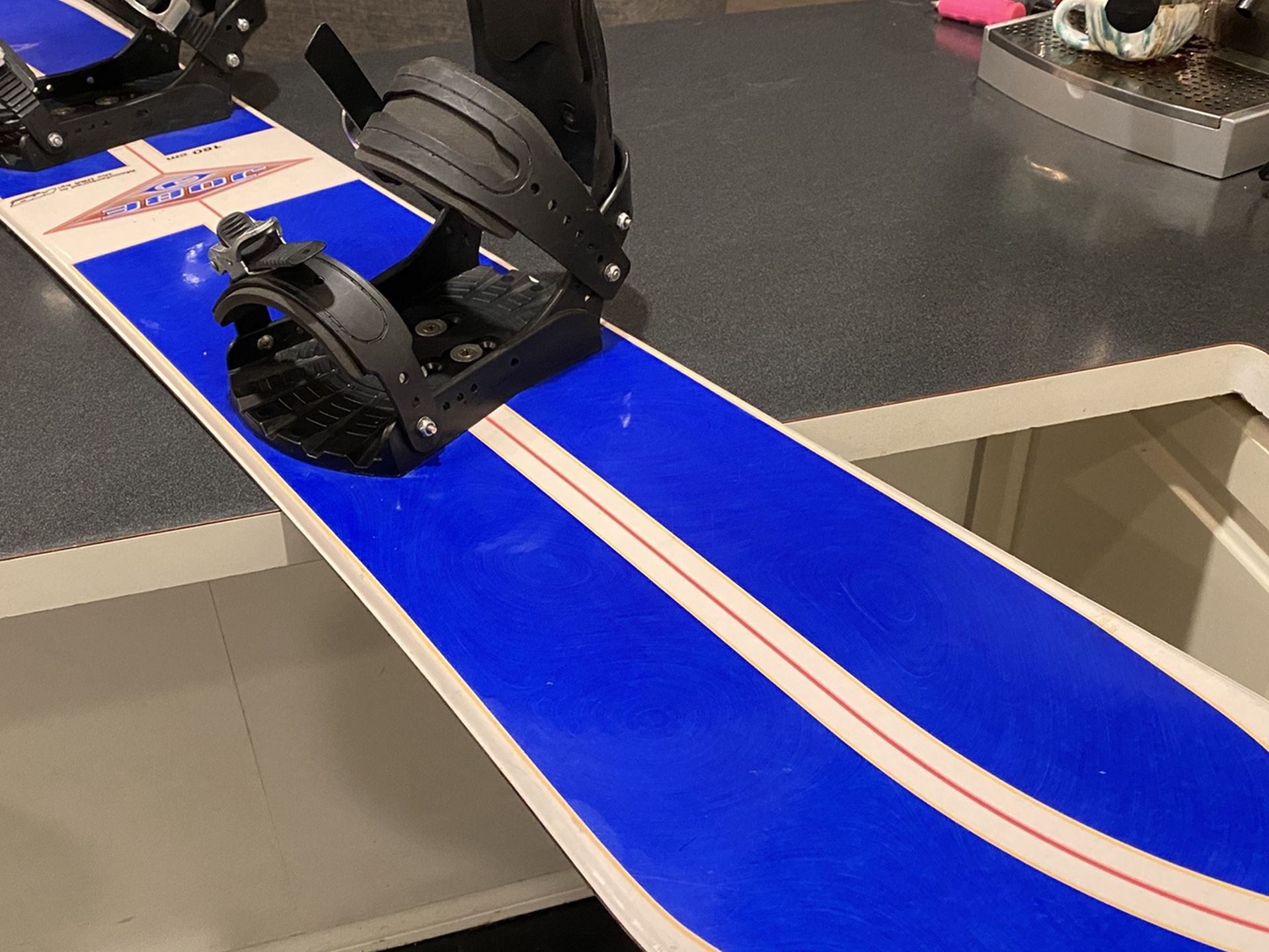 Jobe Snowboard (160cm) with Jobe Bindings (Snow Board )
