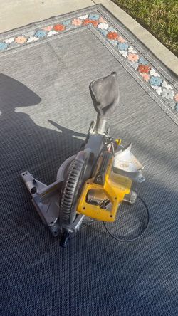 DeWalt 10-Inch Miter Saw