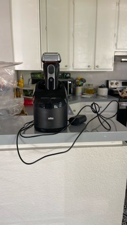 Electric Shaver.