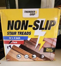 Non-Slip Stair Treads - Clear. 17 Pack