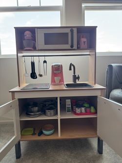 Play Kitchen