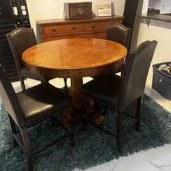 Dining Room Table 