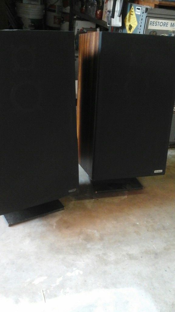 Speaker Twin Ultralinear with Stands