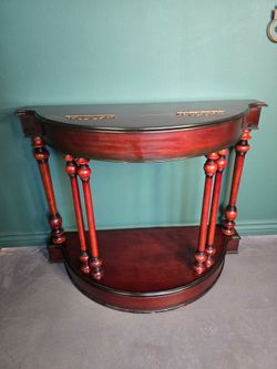 Foyer Table & Winerack