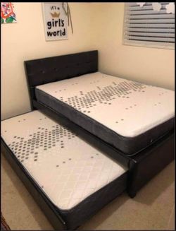 Twin twin bed with mattress