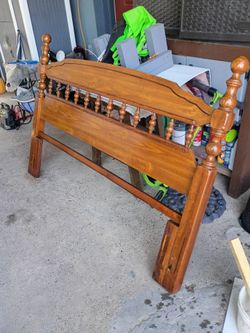 Headboard for full / queen $40.00 in Donna inside the city not far from old 83