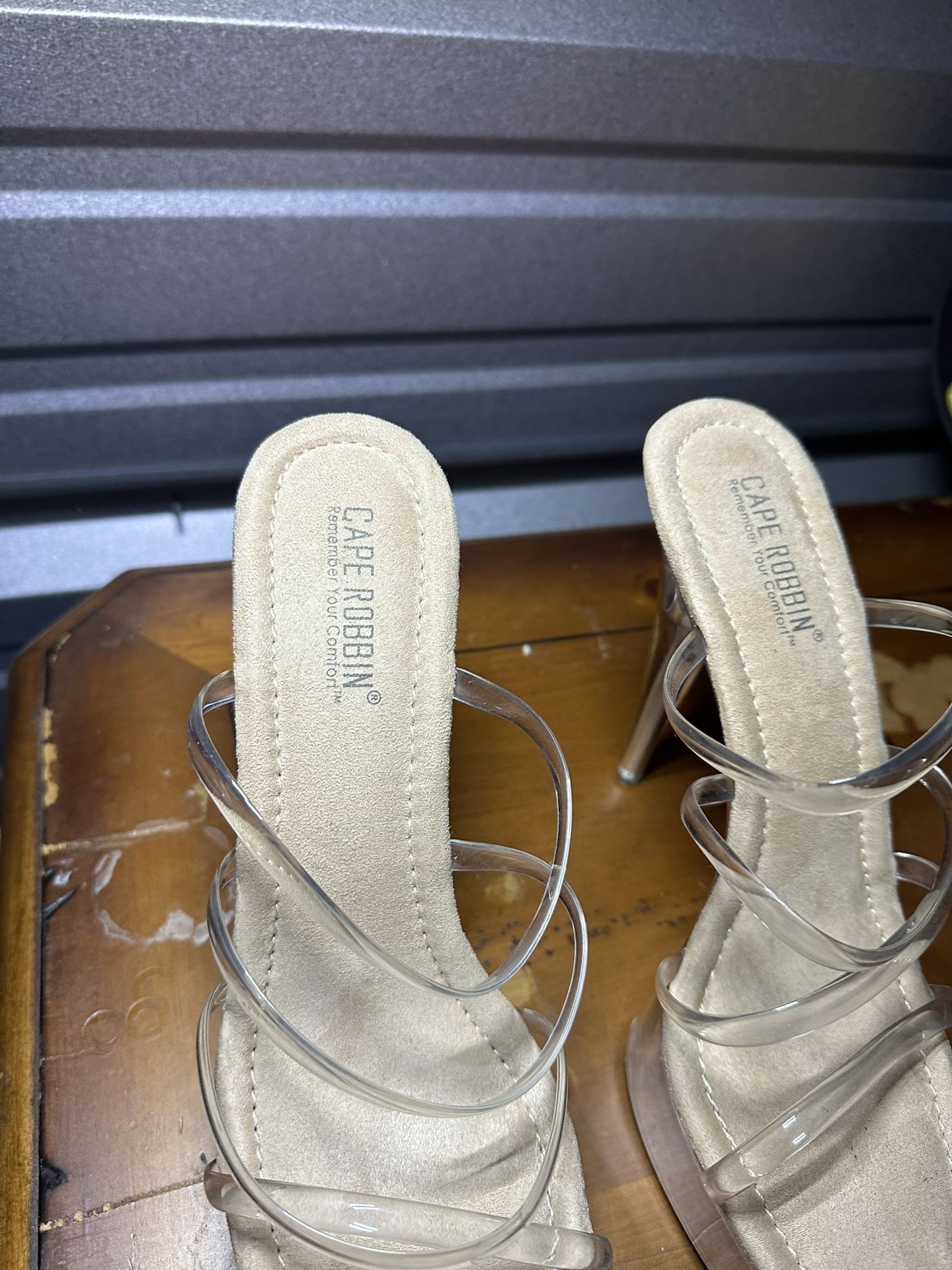 Cape Robin Scrappy Heels