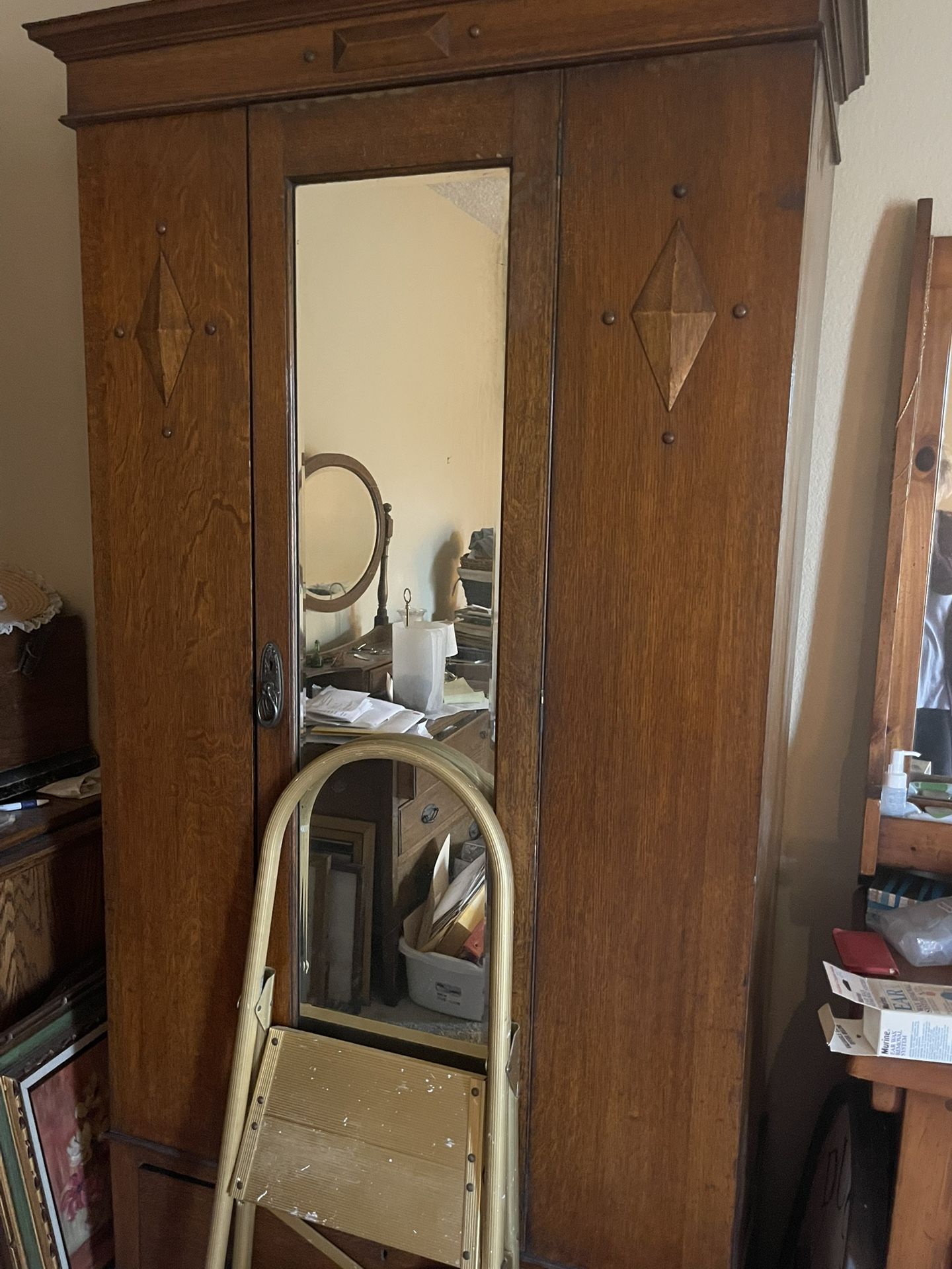 Antique A more