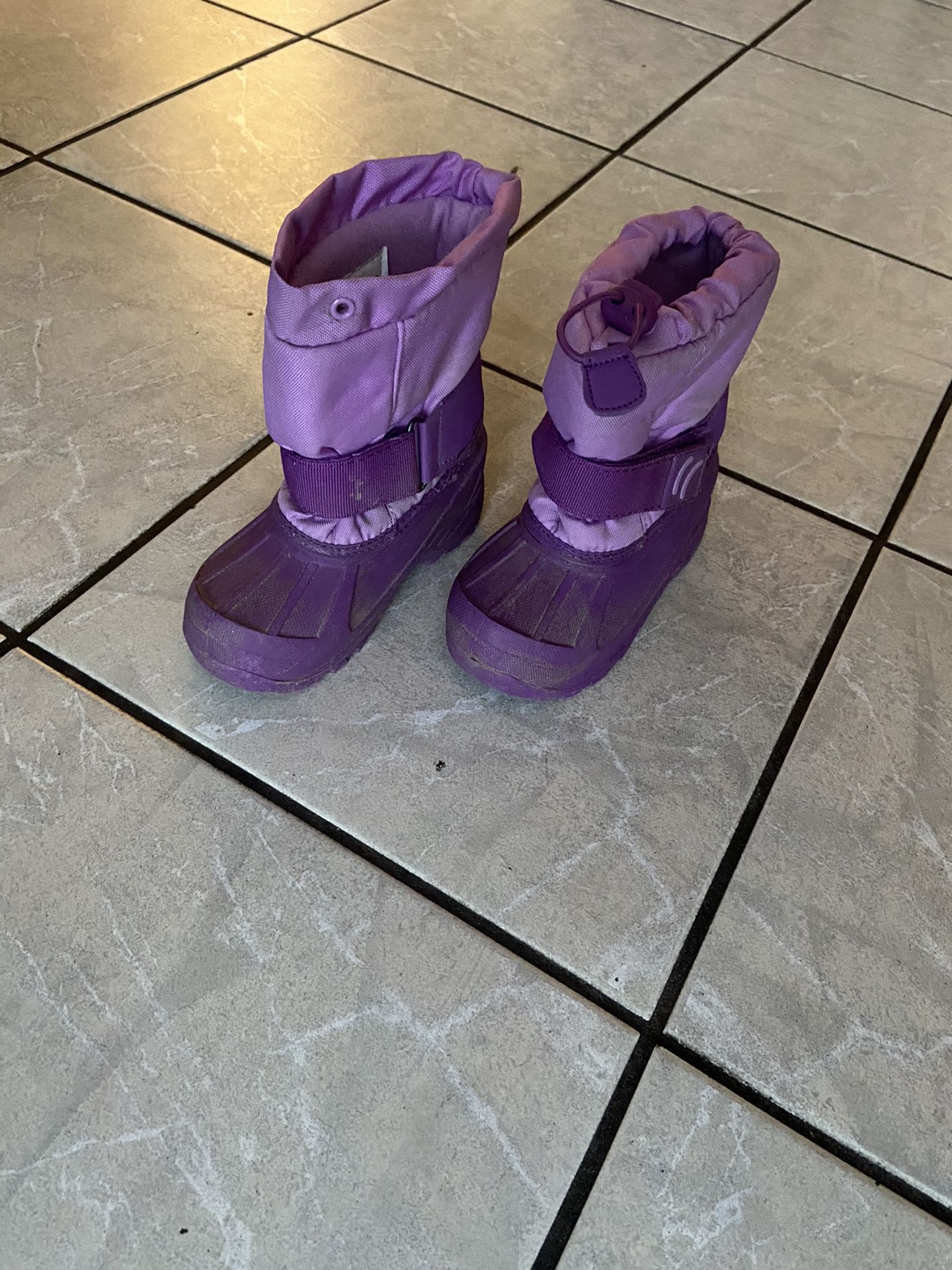 Snow boots for girls