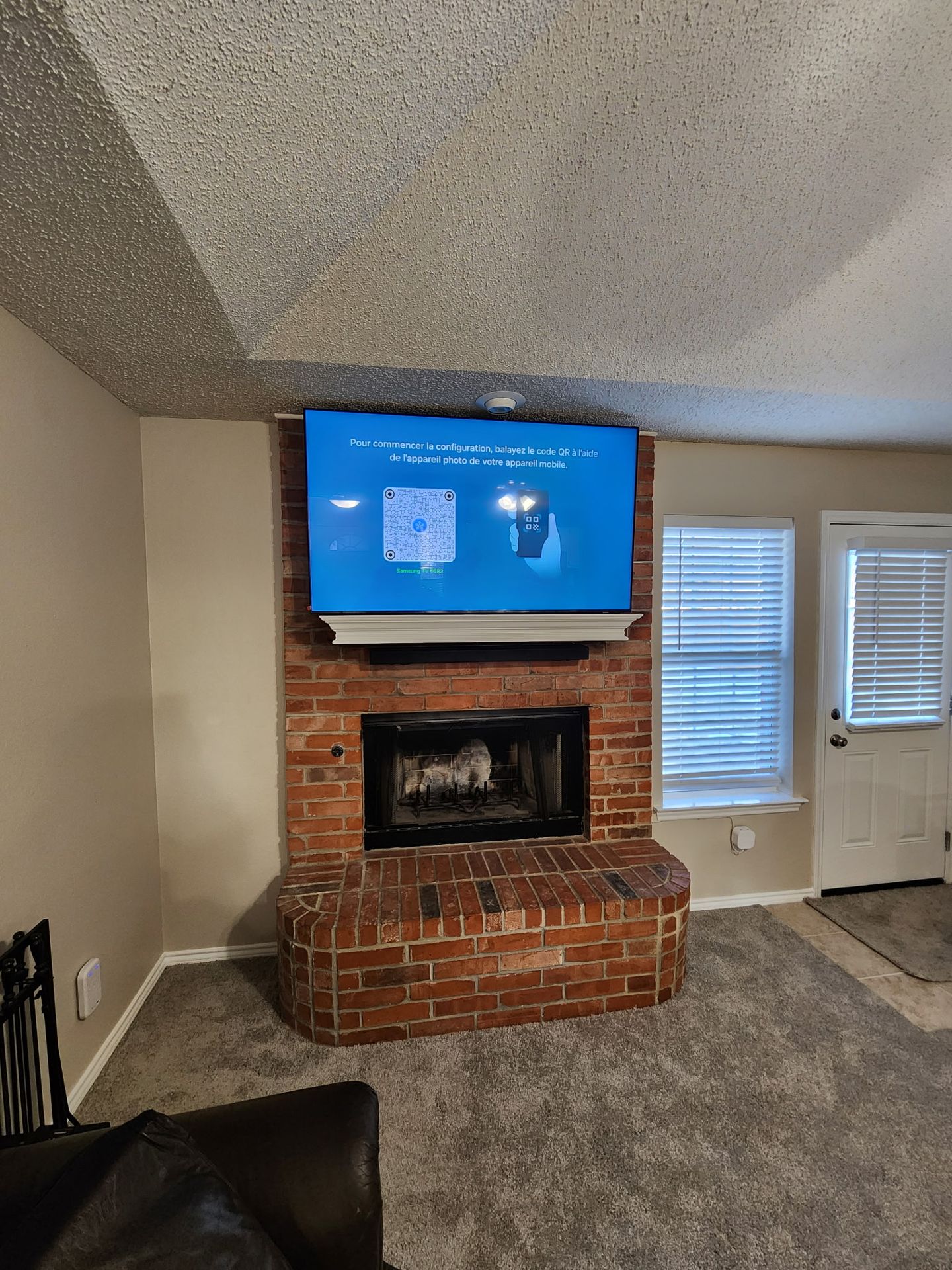 TV WALL MOUNT