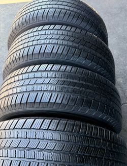 265 70 17 Michelin I sell this Seth of tires with 80% of Life the 4