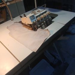 Juki 6 Treads Overlok Complete