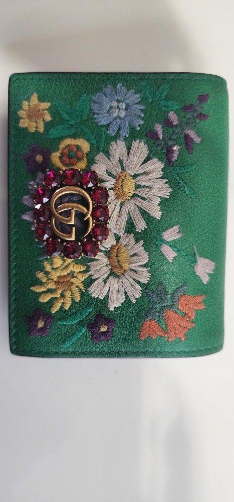 Textured Calfskin Crystal Fiori Floral Embroidered GG Wallet Grass Green