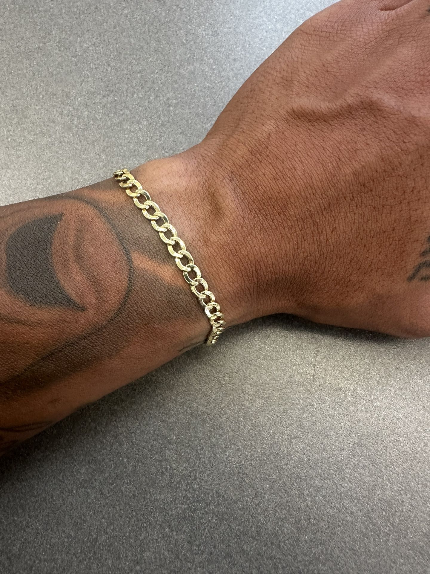 14k Gold Cuban Link Bracelet