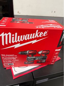 M18 18V Lithium-lon Cordless Drill Driver/Impact Driver Combo Kit (2- Tool) W/ Two 1.5Ah Batteries, C