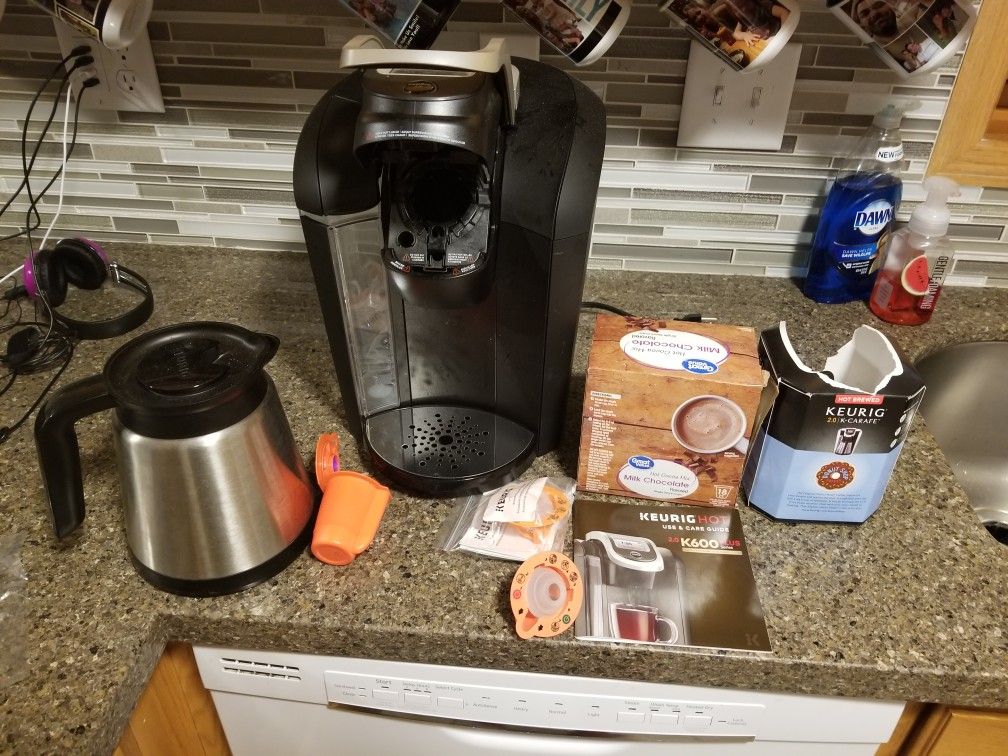 Keurig 2.0 k600 plus coffee maker package