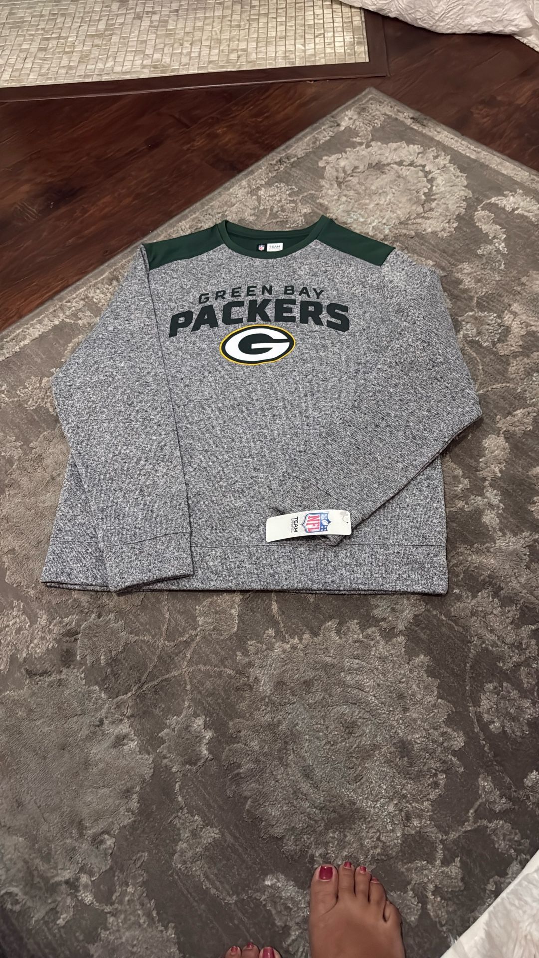GREEN BAY PACKERS MENS MEDIUM SWEATER