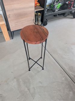 Rustic Round Wood & Metal Side Table / Plant Stand