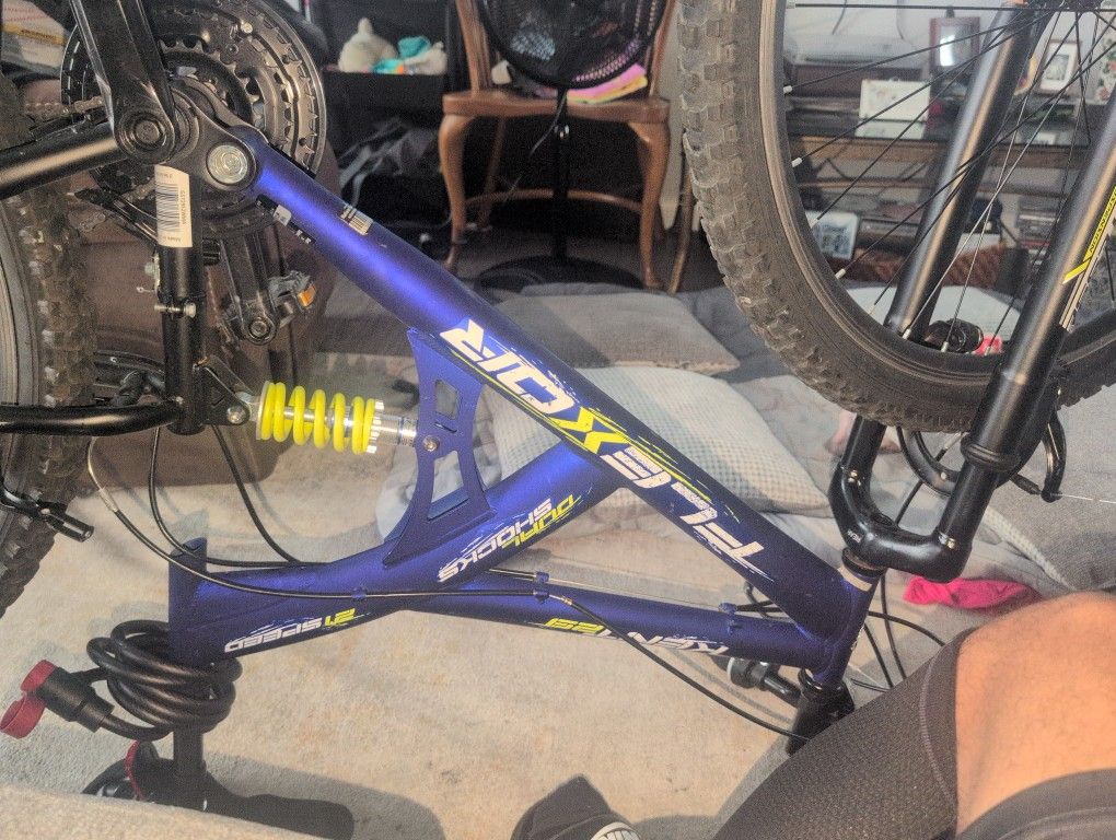 Like Brand New Used It Twice New With Lock