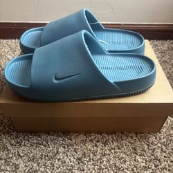 Men's Nike Calm Slides Comfy Rubber Sandals / Smoky Blue / FD4116 005 / Size 11