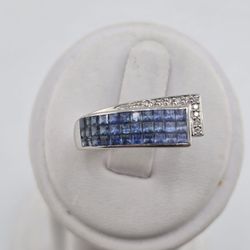 14k gold diamond and gradiated sapphire ring